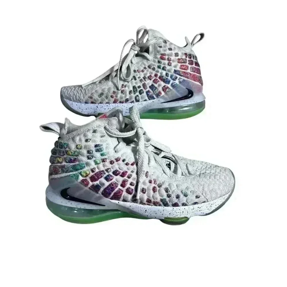 Nike LeBron 17 Air Command Force White Black Multi-Color Size 6.5Y BQ5594-100 - Picture 2 of 15